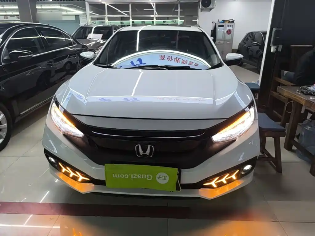 Honda Civic — фото 3
