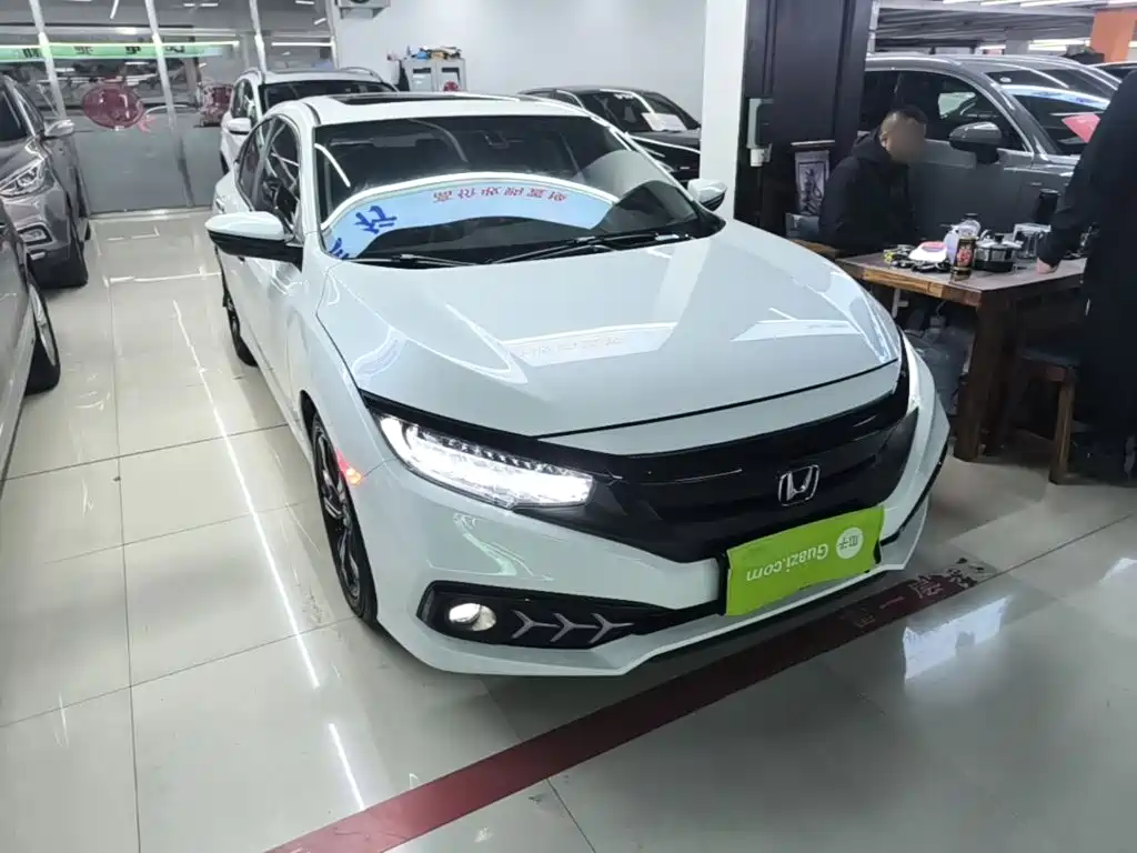 Honda Civic — фото 4