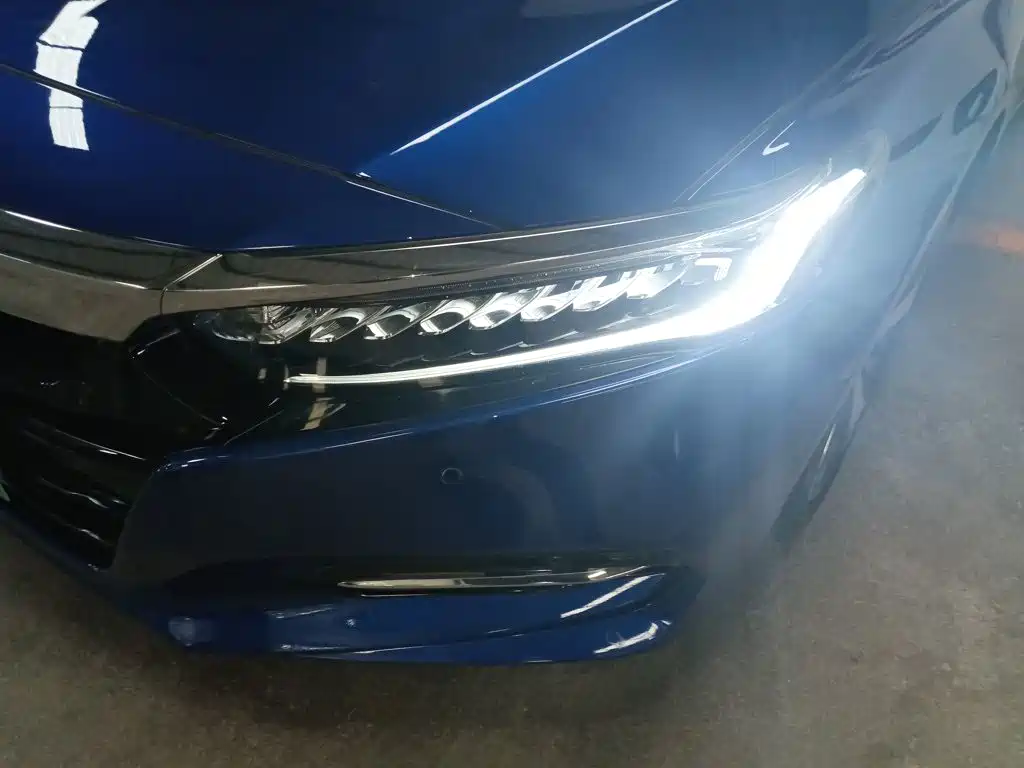 Honda Accord — фото 18