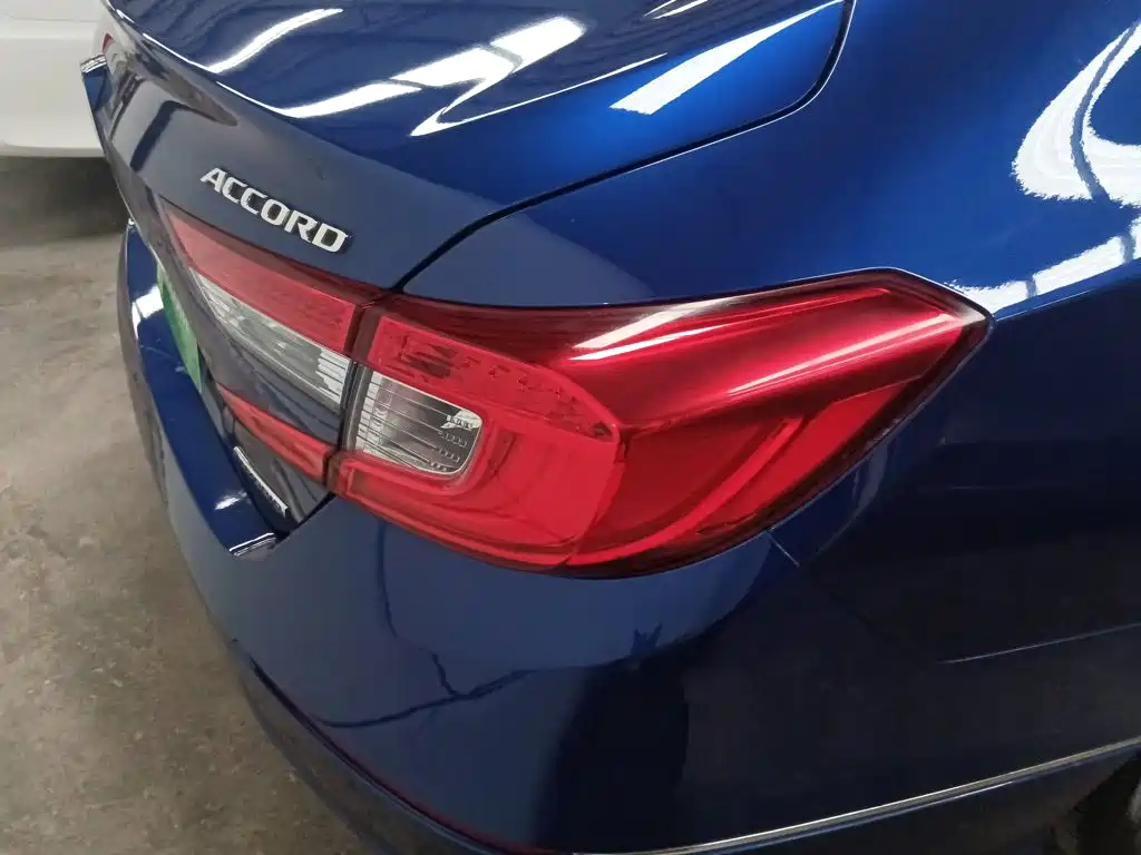 Honda Accord — фото 24