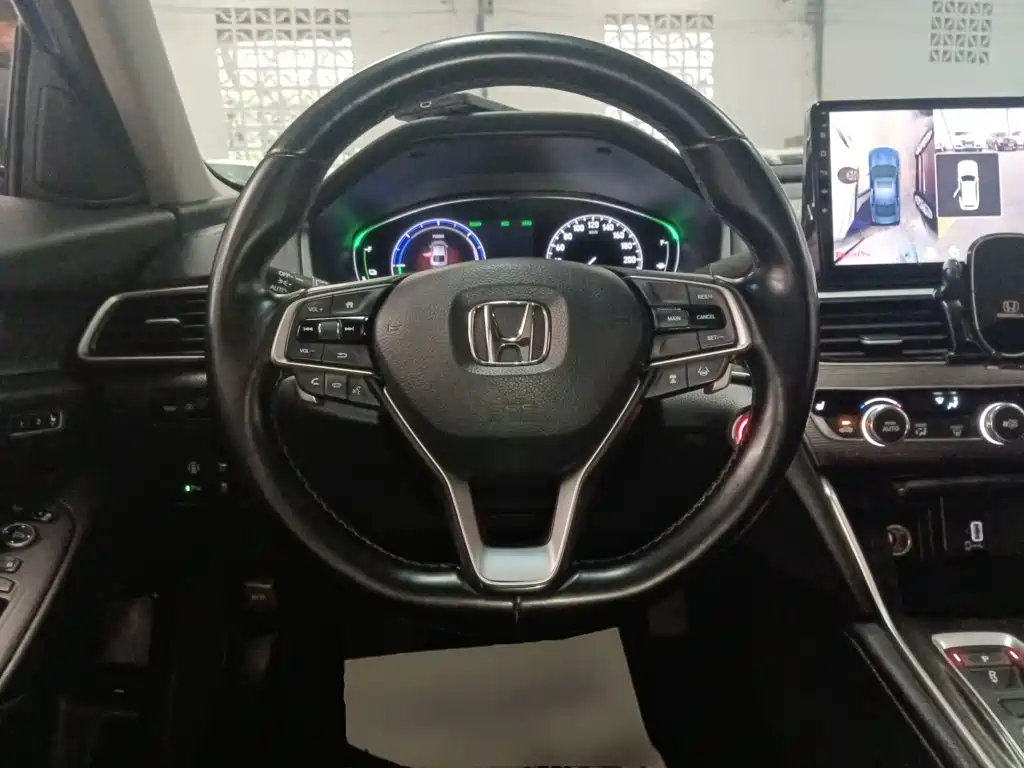 Honda Accord — фото 7