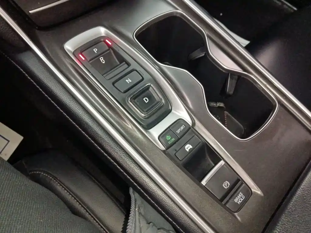 Honda Accord — фото 10