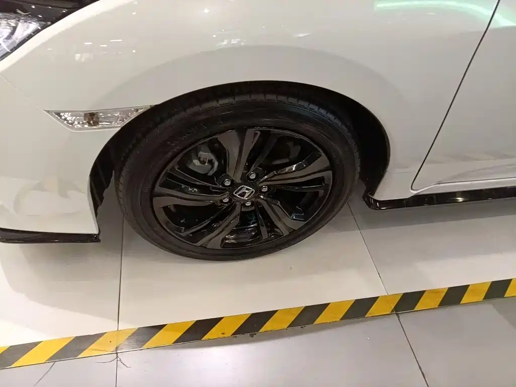Honda Civic — фото 23