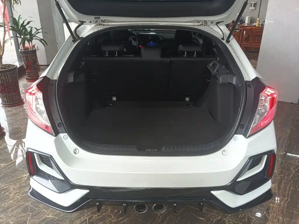Honda Civic — фото 15