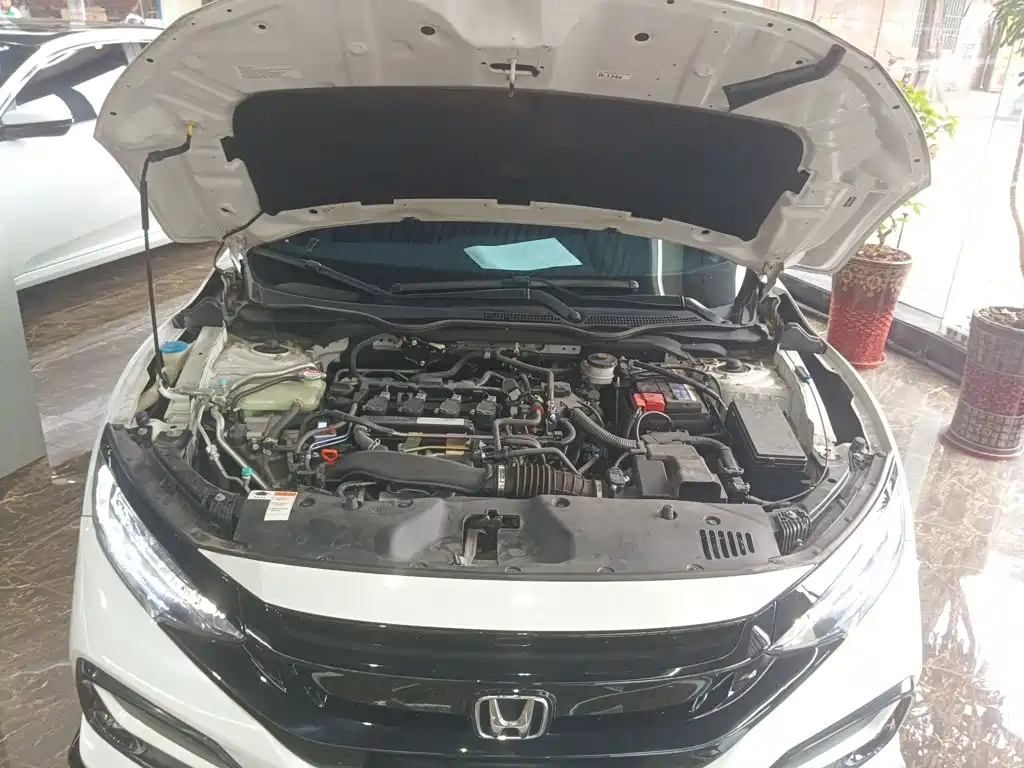 Honda Civic — фото 16