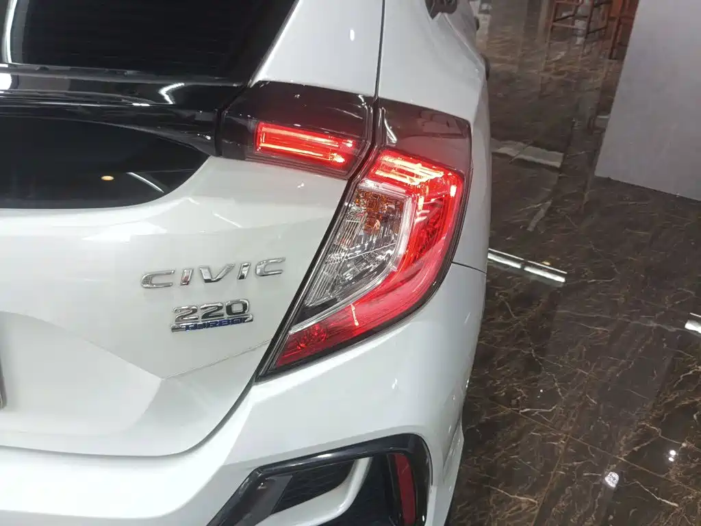 Honda Civic — фото 24