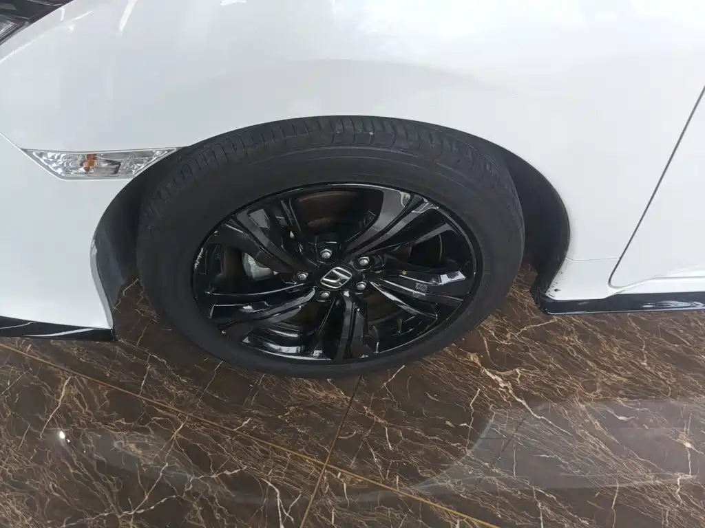 Honda Civic — фото 25