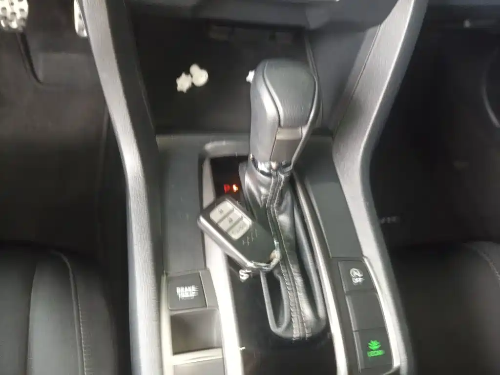 Honda Civic — фото 10