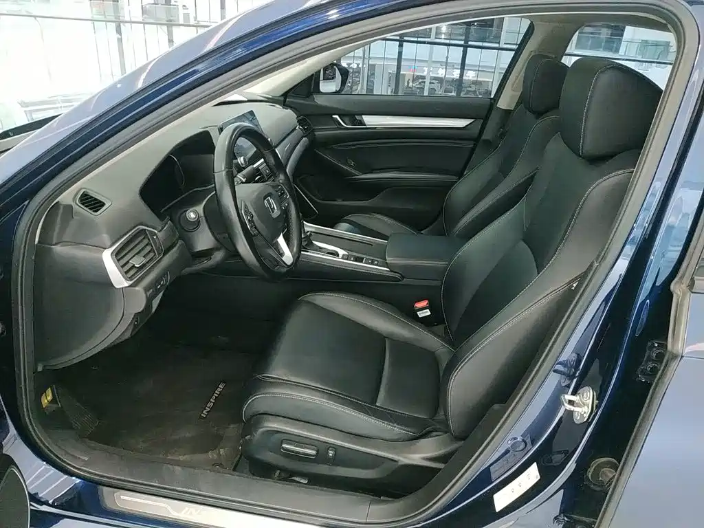 Honda Inspire — фото 11