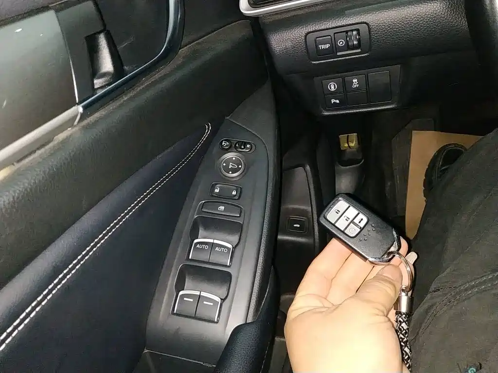 Honda Inspire — фото 17