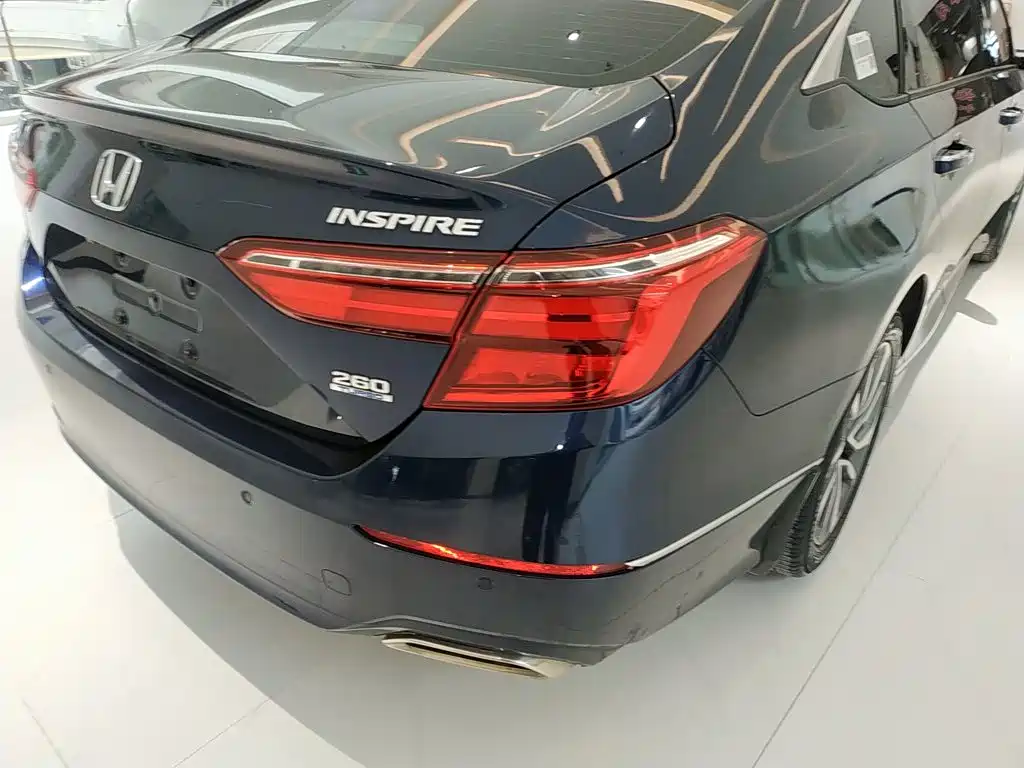 Honda Inspire — фото 24