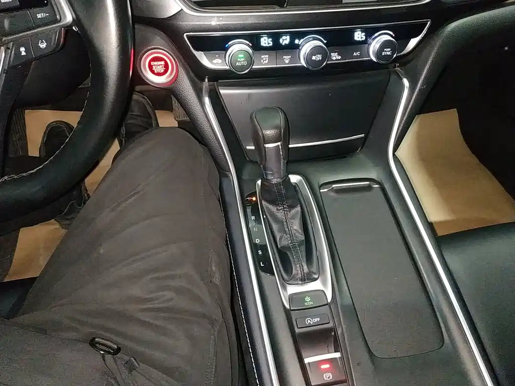 Honda Inspire — фото 10
