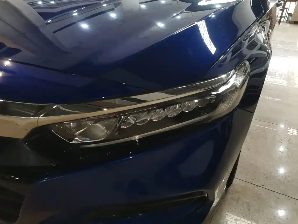 Honda Accord — фото 19