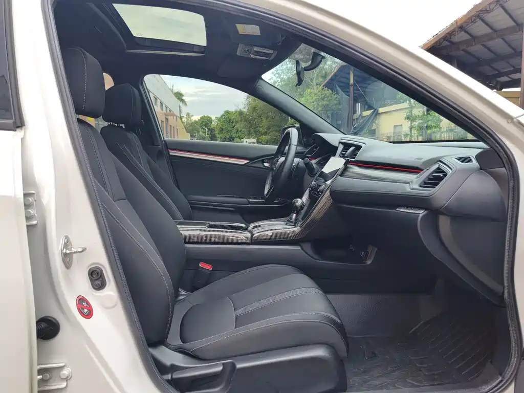 Honda Civic — фото 11