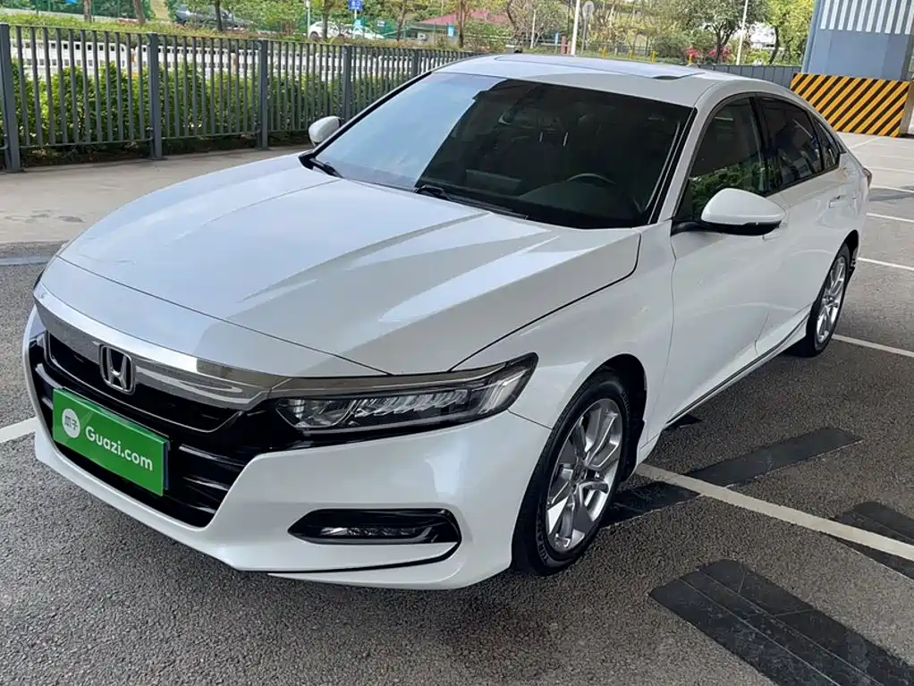 Honda Accord — фото 2