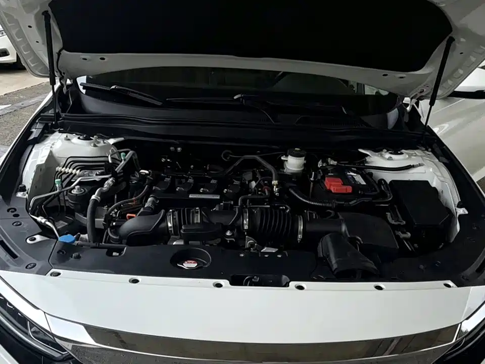 Honda Accord — фото 20