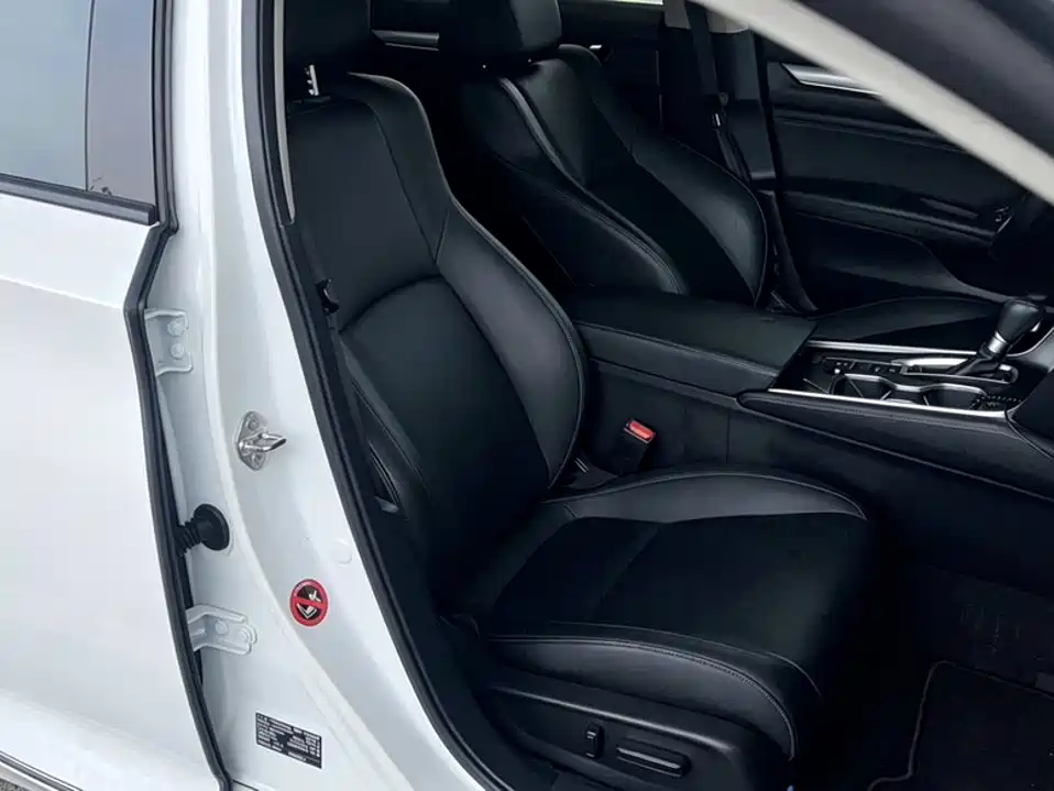 Honda Accord — фото 4