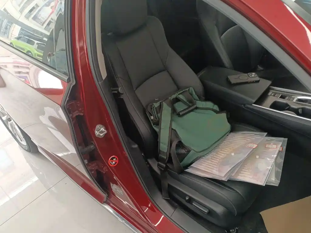 Honda Accord — фото 20