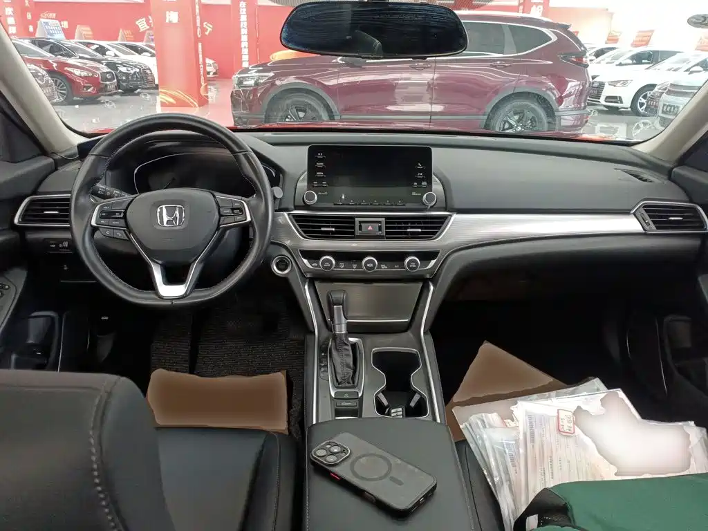 Honda Accord — фото 6