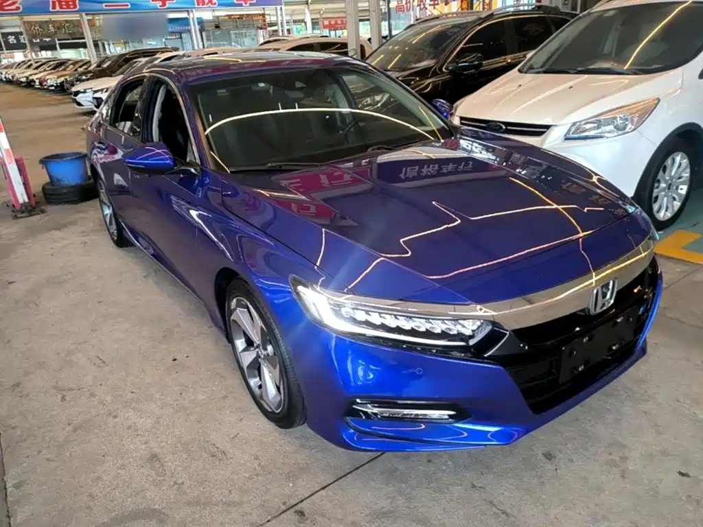 Honda Accord — фото 22