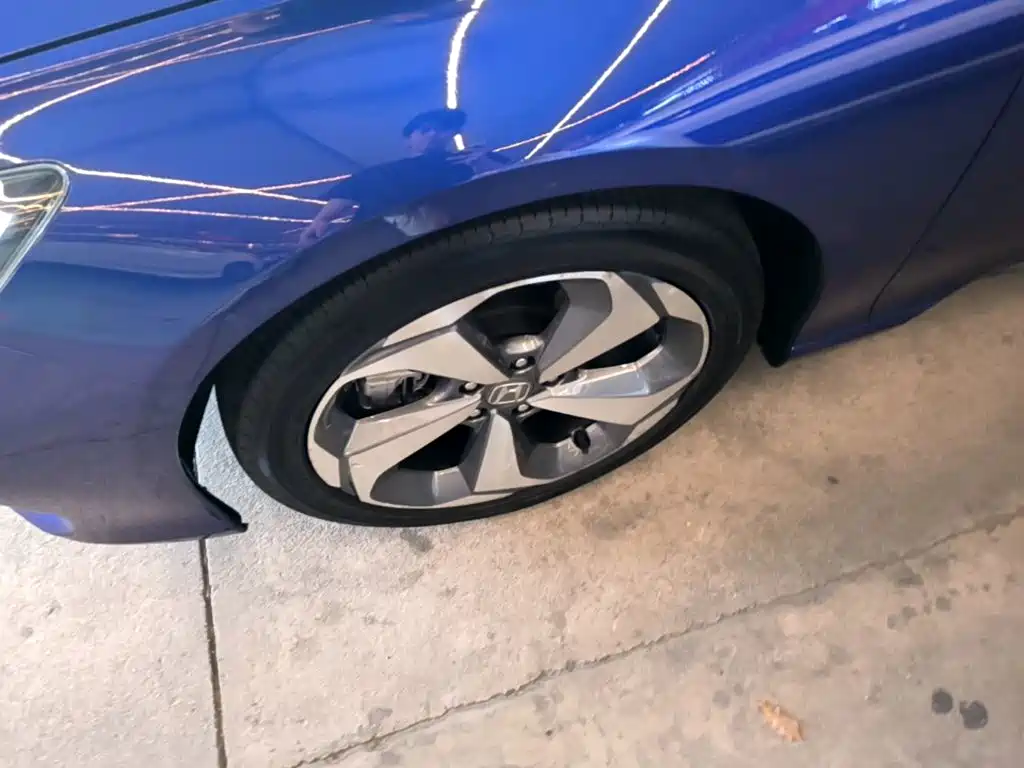 Honda Accord — фото 25