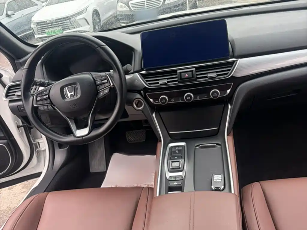 Honda Inspire — фото 4