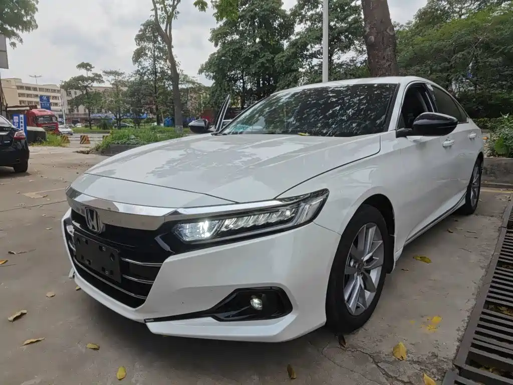 Honda Accord — фото 2