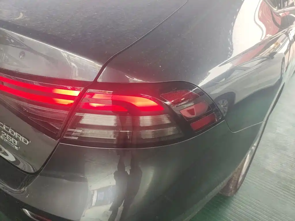 Honda Accord — фото 24