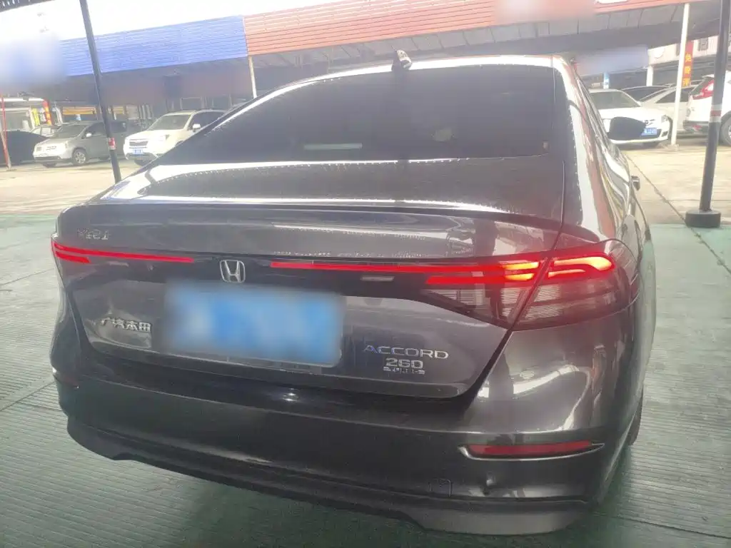 Honda Accord — фото 4