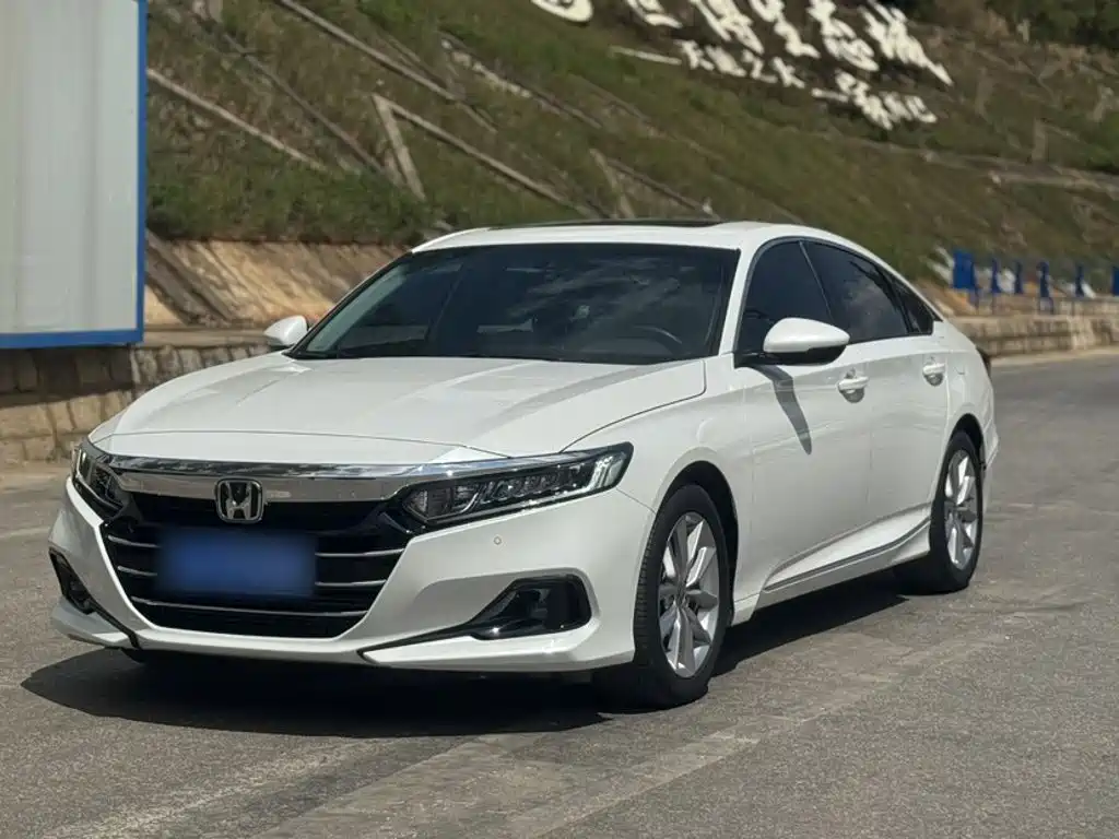 Honda Accord — фото 13