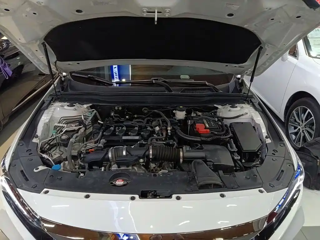 Honda Accord — фото 20