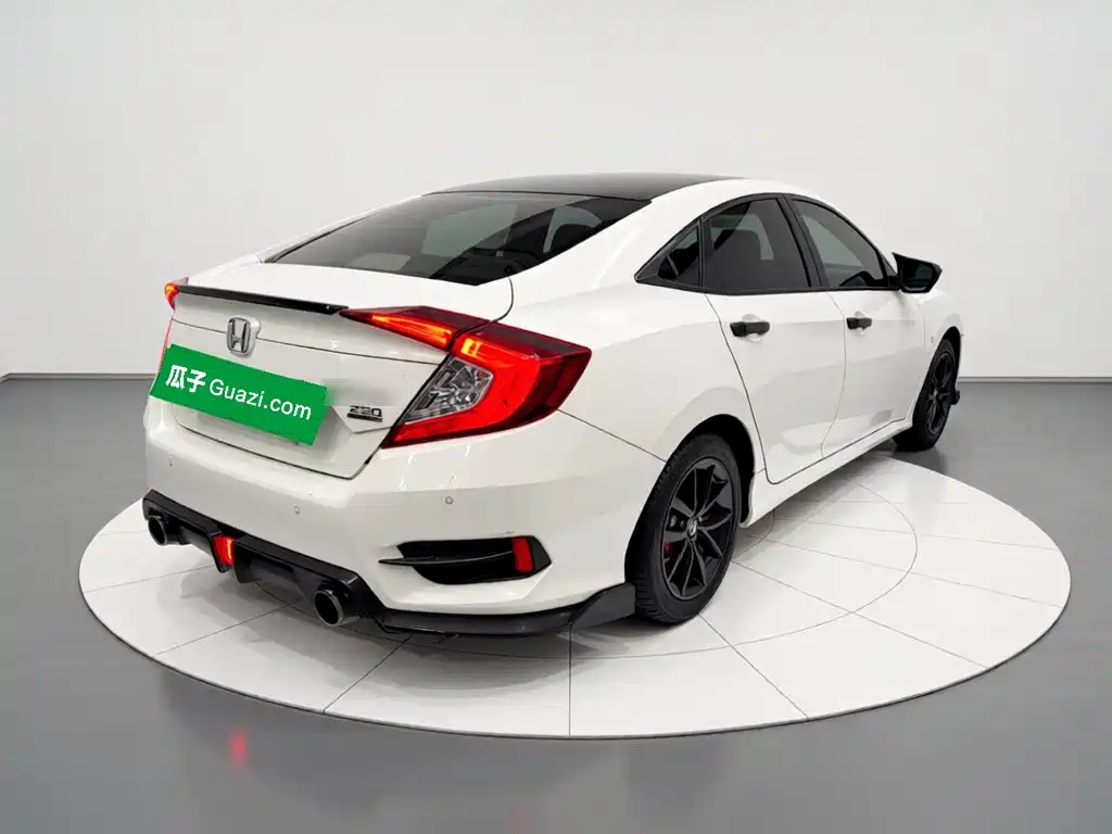 Honda Civic — фото 5