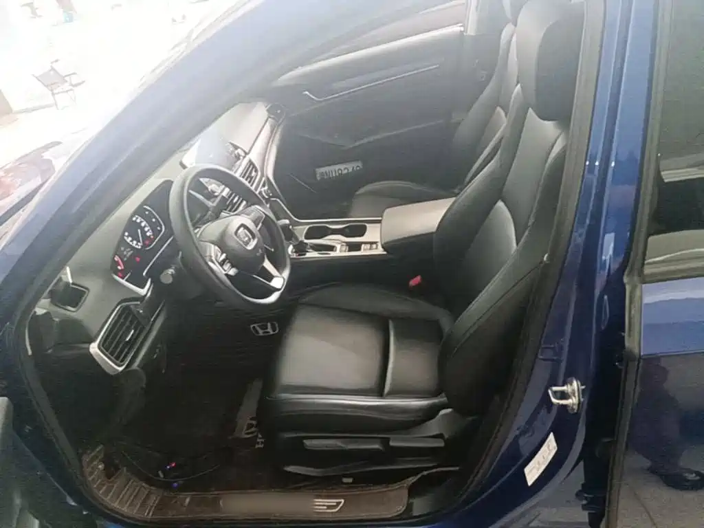 Honda Accord — фото 15
