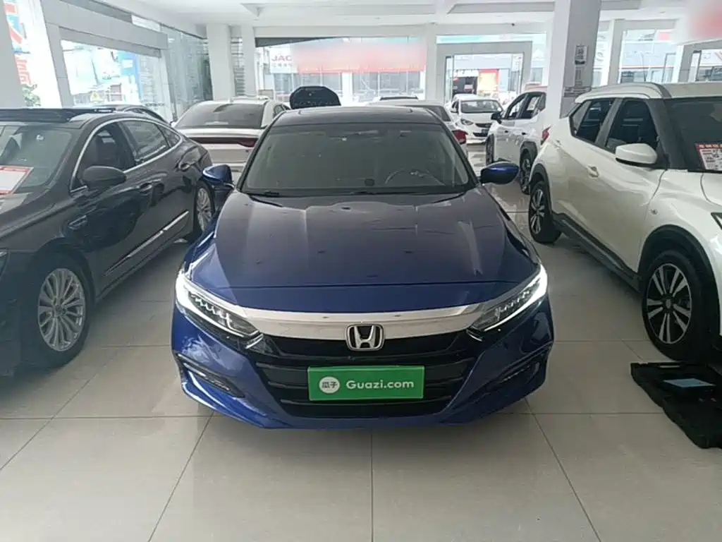 Honda Accord — фото 3