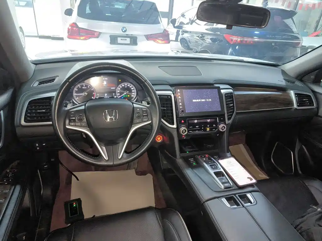 Honda UR-V — фото 6