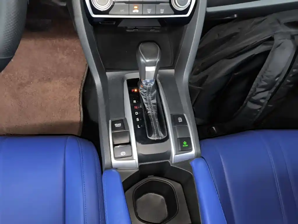 Honda Civic — фото 14