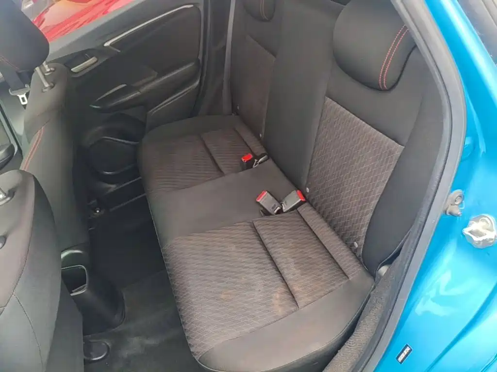 Honda Fit — фото 17