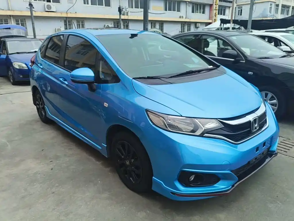 Honda Fit — фото 4