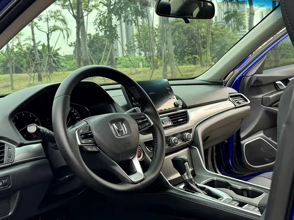 Honda Accord — фото 14