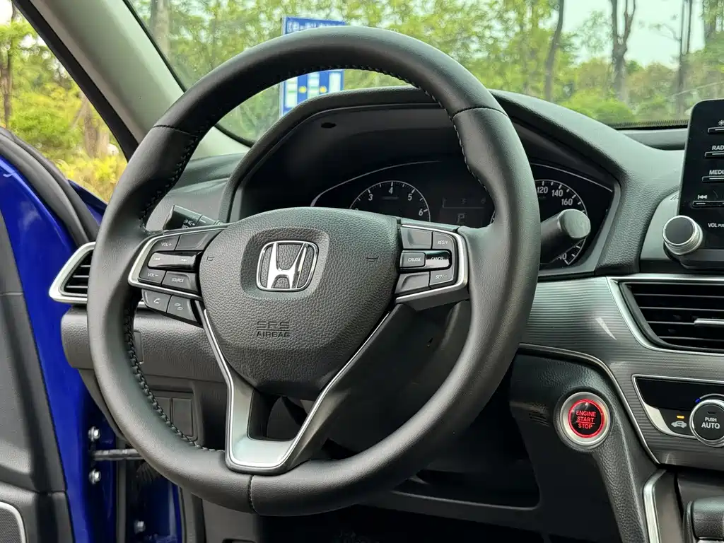 Honda Accord — фото 23