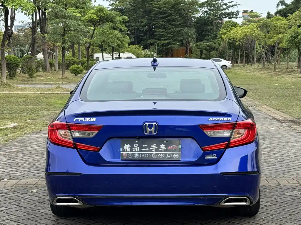 Honda Accord — фото 5