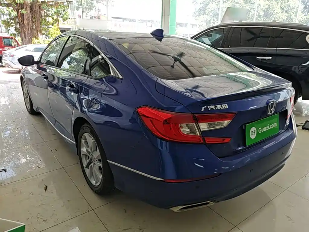 Honda Accord — фото 5