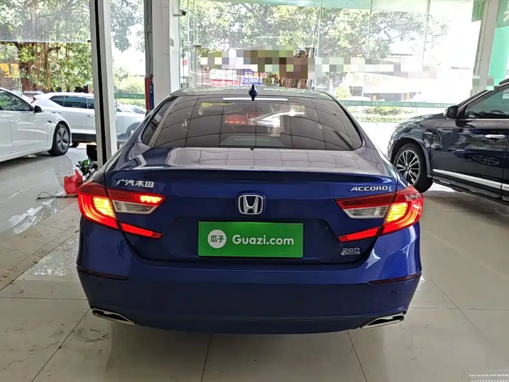 Honda Accord — фото 6