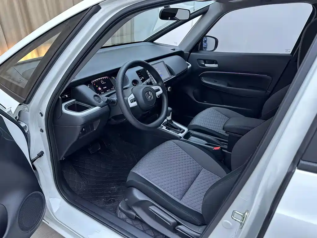 Honda Fit — фото 11