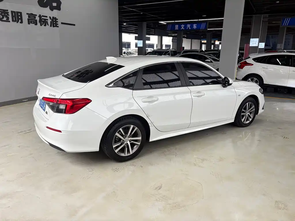 Honda Civic — фото 6