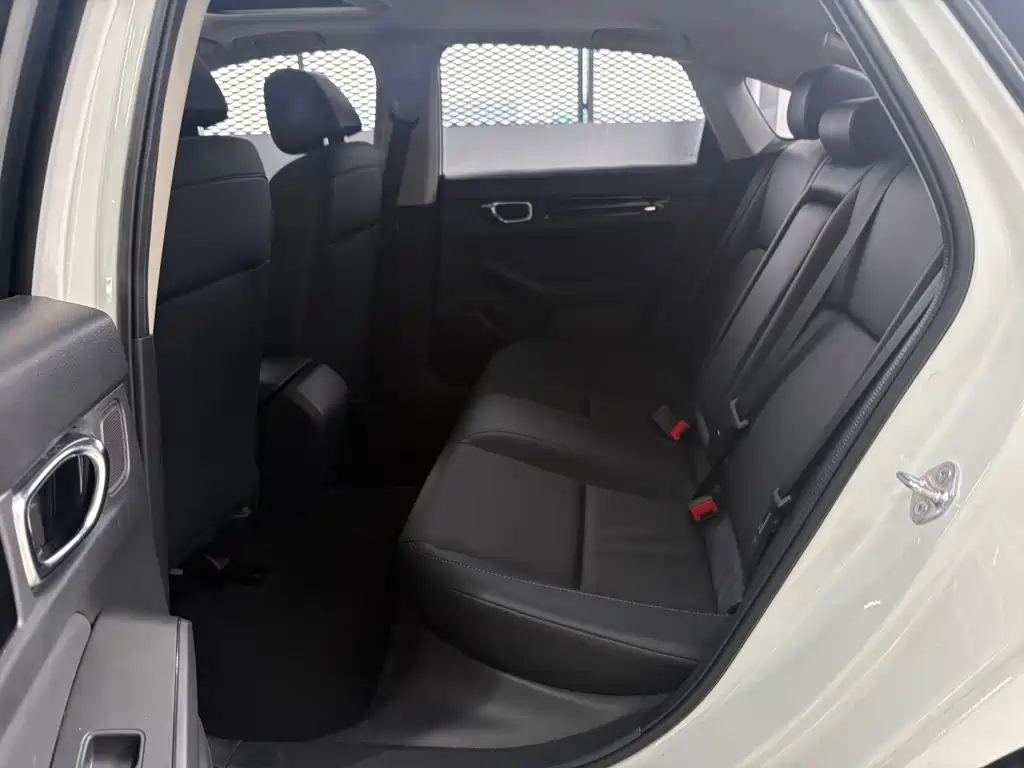 Honda Civic — фото 8