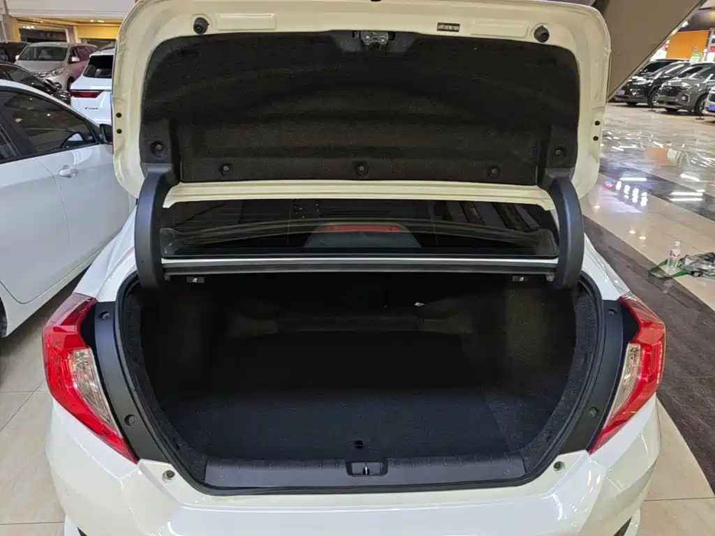 Honda Civic — фото 19