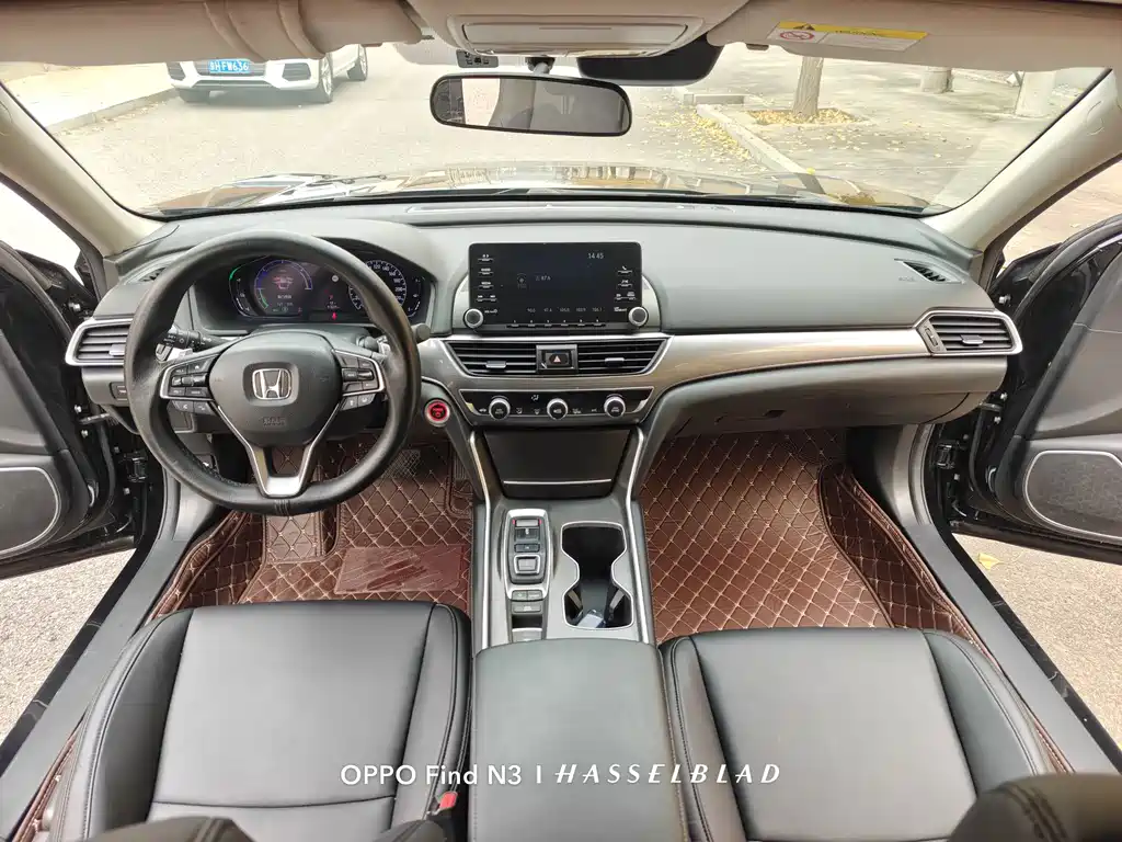 Honda Accord — фото 11