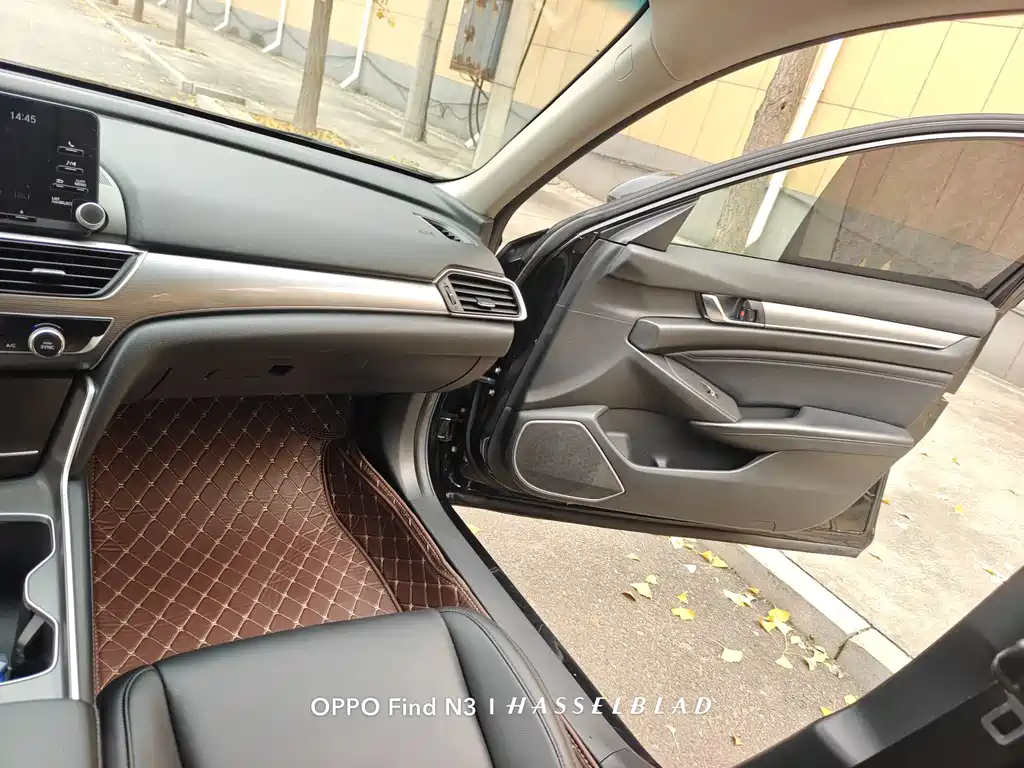 Honda Accord — фото 10