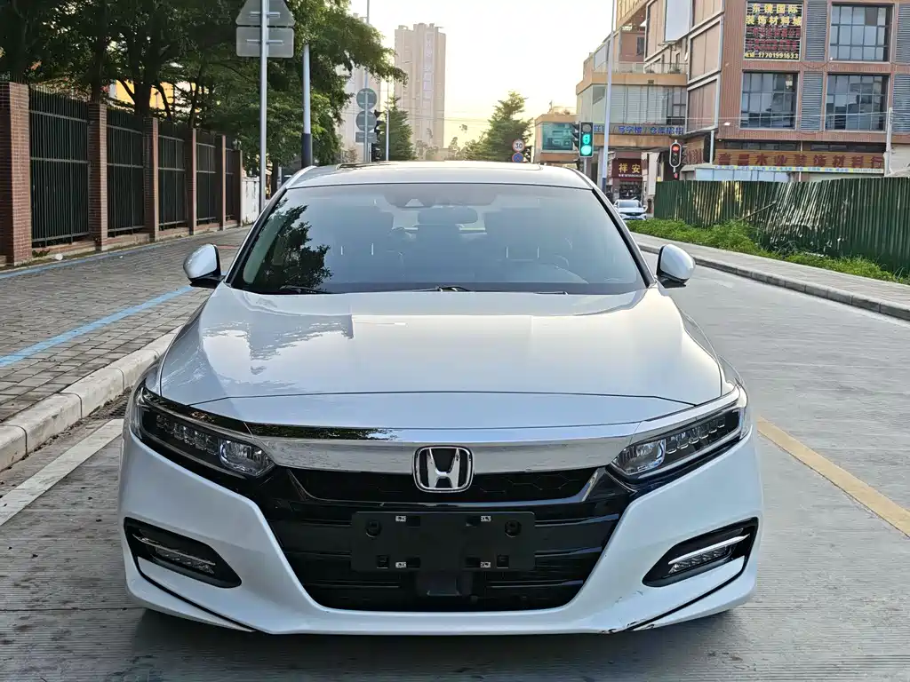 Honda Accord — фото 2